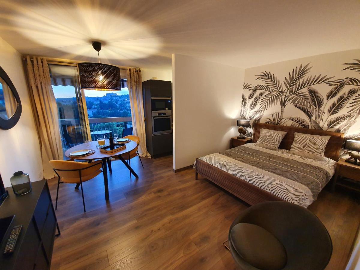 La Loge Du Chateau ! "Climatise" Gréoux-les-Bains Εξωτερικό φωτογραφία